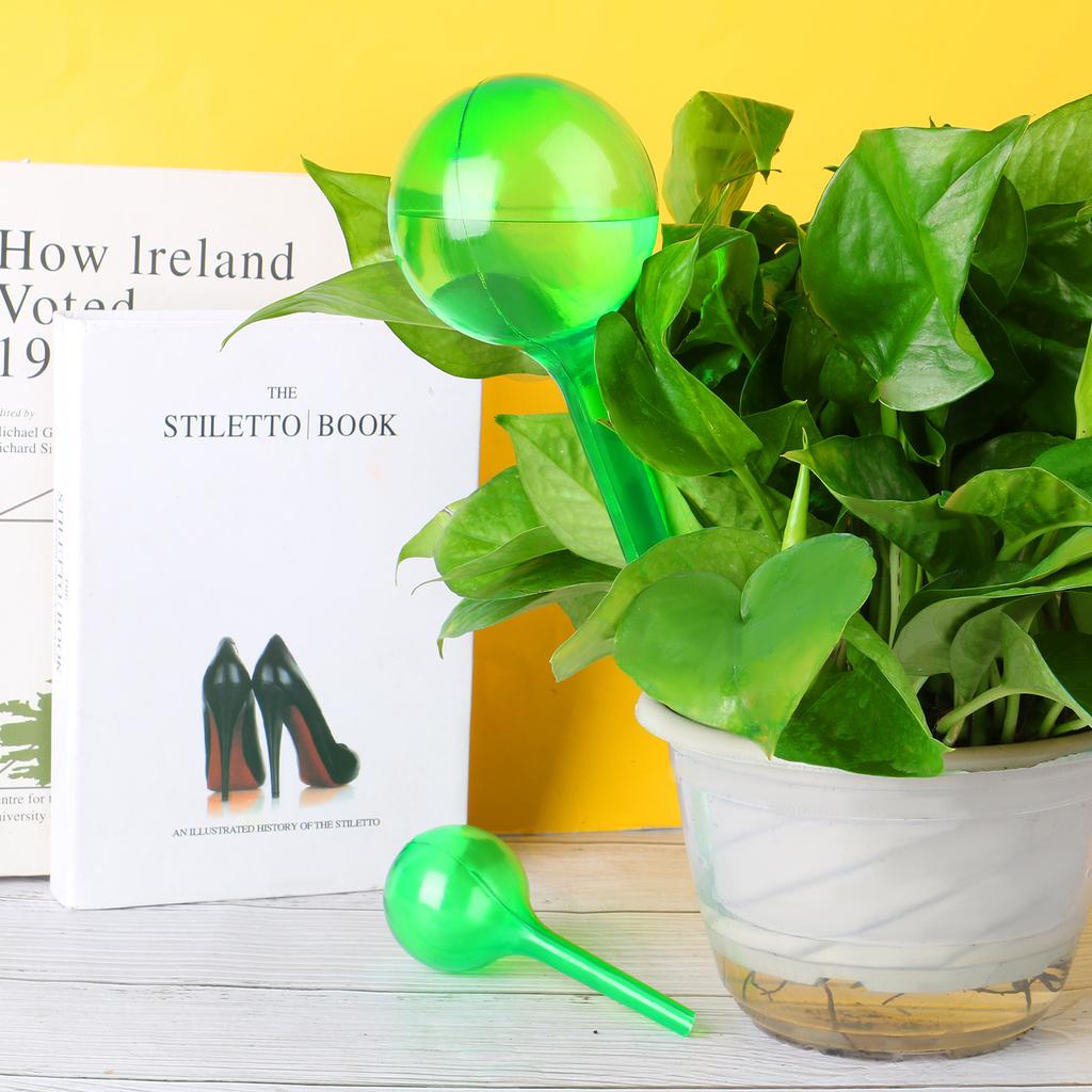 Plant Watering Bulbs,Plastic Automatic Self-Watering Globes Drip Irrigation