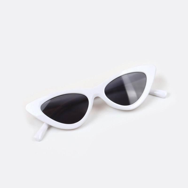 Trendy Cat Eye Sunglasses for Kids – Light Tint, Stylish European & American Fashion
