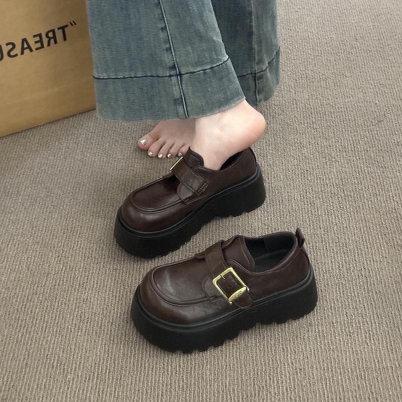 Черные туфли на толстой подошве в британском стиле, маленькие кожаные туфли женские 2025 новая коллекция лето и осень, универсальные туфли-однопедальки женские, одинарные туфли, лоферы