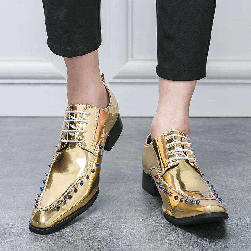 Модная мужская обувь 2024 года, модные золотые туфли «Челси» для мужчин, классические мужские туфли класса люкс для свадьбы, блестящие универсальные мужские туфли-оксфорды