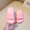Pantuflas Милые детские тапочки Летние новые мультяшные домашние туфли для мальчиков Сандалии для ванной комнаты для девочек Тапочки Нескользящая детская обувь Шлепанцы