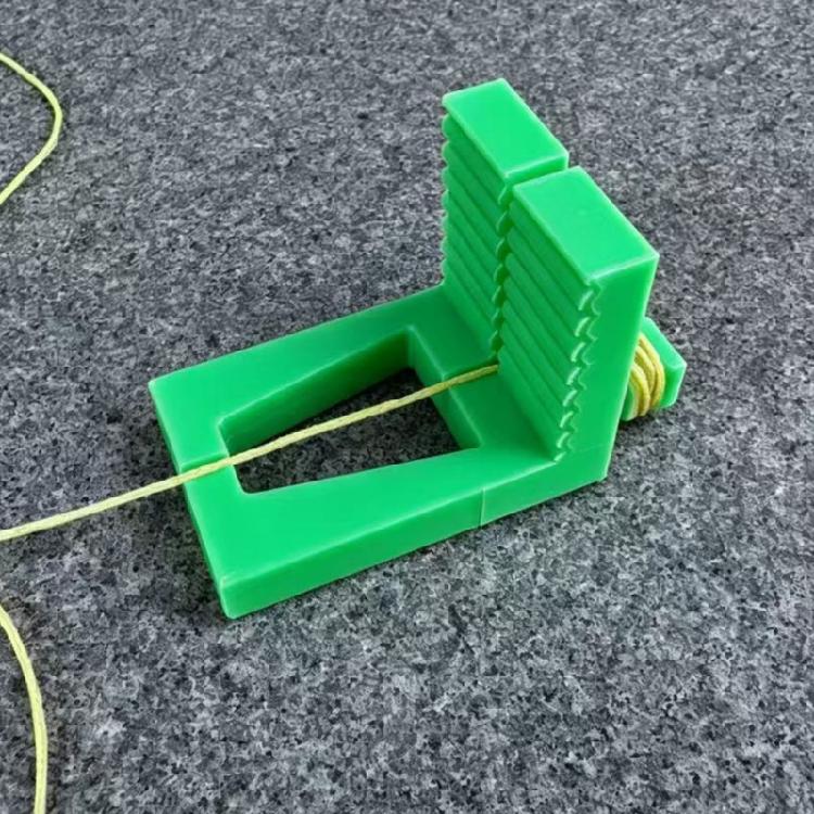 Desktop Wire Guide Piece, Plastic Cable Clip with Rear Cord Post and Side Grip Form for Table Cord Placement Daily