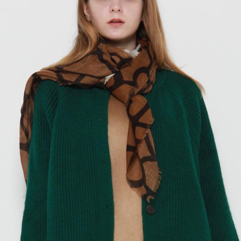 V`s atelier printed muffler