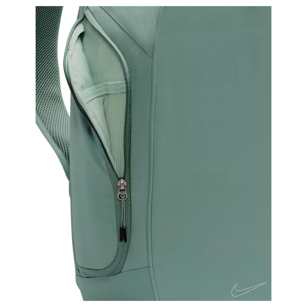 Nike Спортивный рюкзак 25 л, повседневный, для commuters, нейлоновый, унисекс, цвет Глиняно-зеленый FZ6128-364