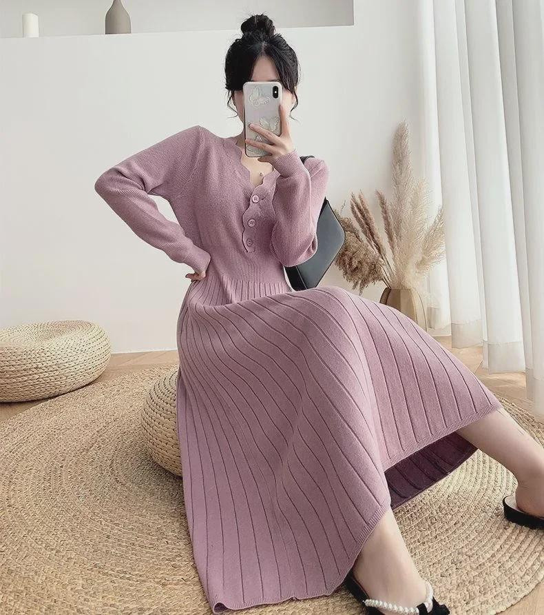 Вязаное миди-платье-свитер облегающего кроя Весна-Осень 2024