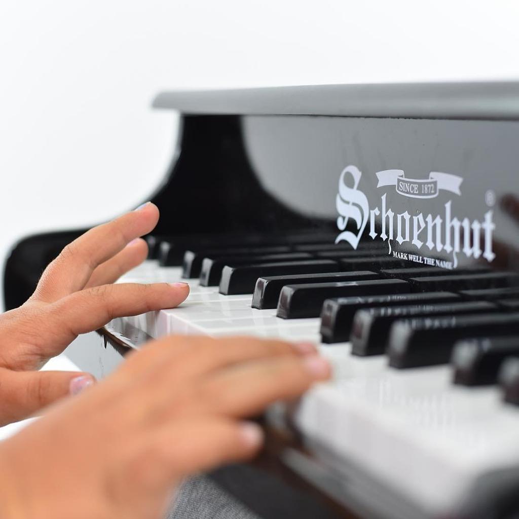 Black Baby Piano and Bench3005B Schoenhut30-Key "Fancy Grand"