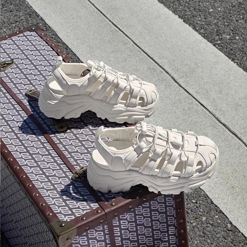 Outdoor Wading Sandals Women's Summer New Versatile Shoes Women's Light Soft Platform Daddy Sports Sandals