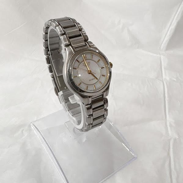 Б/у Отличное состояние CITIZEN Exceed A980-T001947 Солнечные