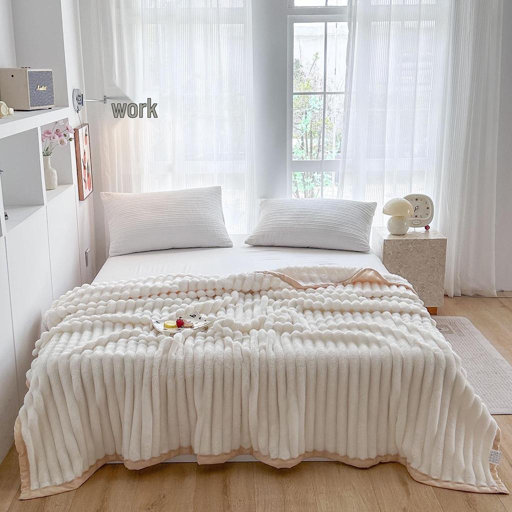 Golden Shell Flannel Plush Blanket: Elegant, Thick, and Warm Rabbit Fur Throw for Sofa or Gift.