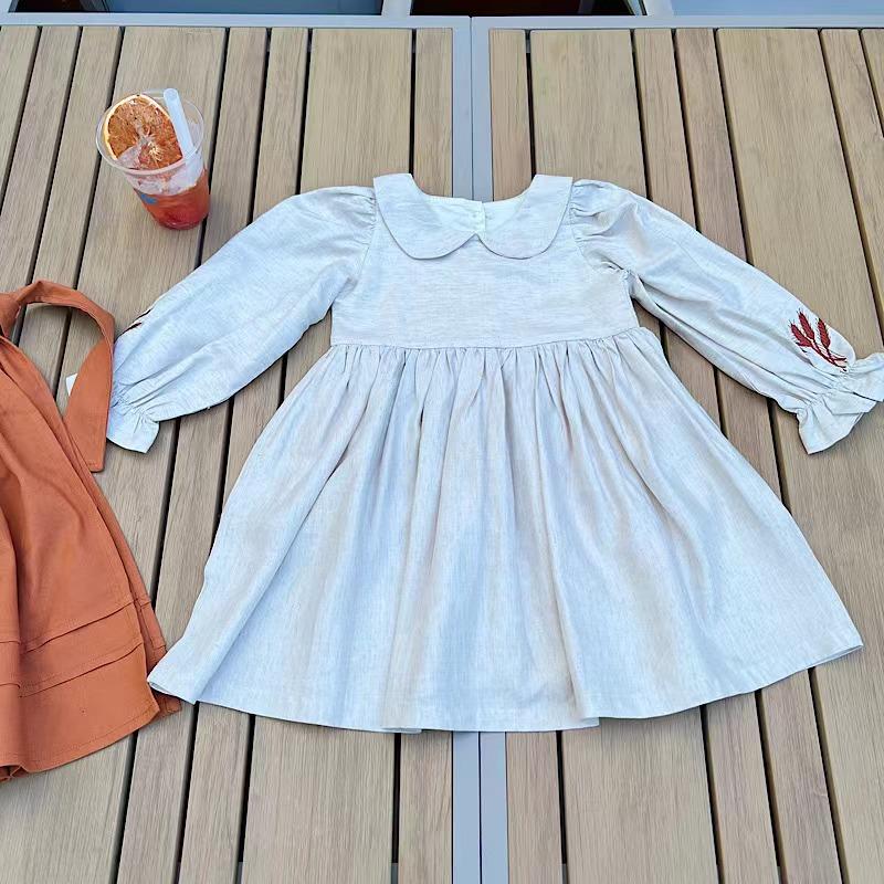 Платье принцессы для девочек, весна-осень 2023, новые корейские детские платья оранжевого и бежевого цвета в стиле ретро, ​​хлопково-льняные платья с вышивкой, комплект из двух предметов