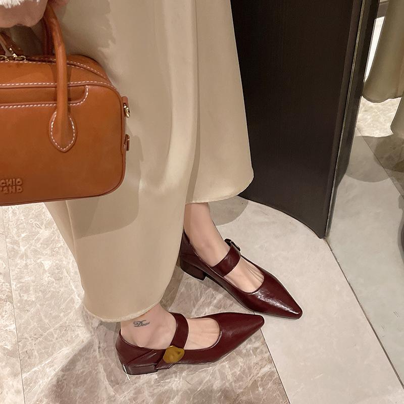 Туфли Мэри Джейн с темпераментом, с мелким вырезом, новые, ретро, с острым носком, универсальные, женские туфли, одинарные туфли