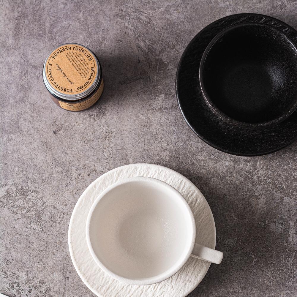 Керамическая кружка для латте с узором камня, изящная чашка для послеобеденного чая, набор черно-белых кружек с круглым блюдцем