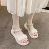 Римские сандалии на толстой подошве женские летние новые фея ветер жемчужные с открытым носком на плоской подошве ins tide повседневная пляжная обувь