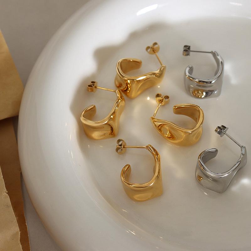 2022 French Niche Irregular Geometric Metal Earrings - Non-fading Women's Design