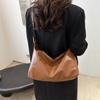 Large Capacity Solid Color Shoulder Bag Retro Soft Surface Minimalist Fashion Commuter Messenger Tote Bag