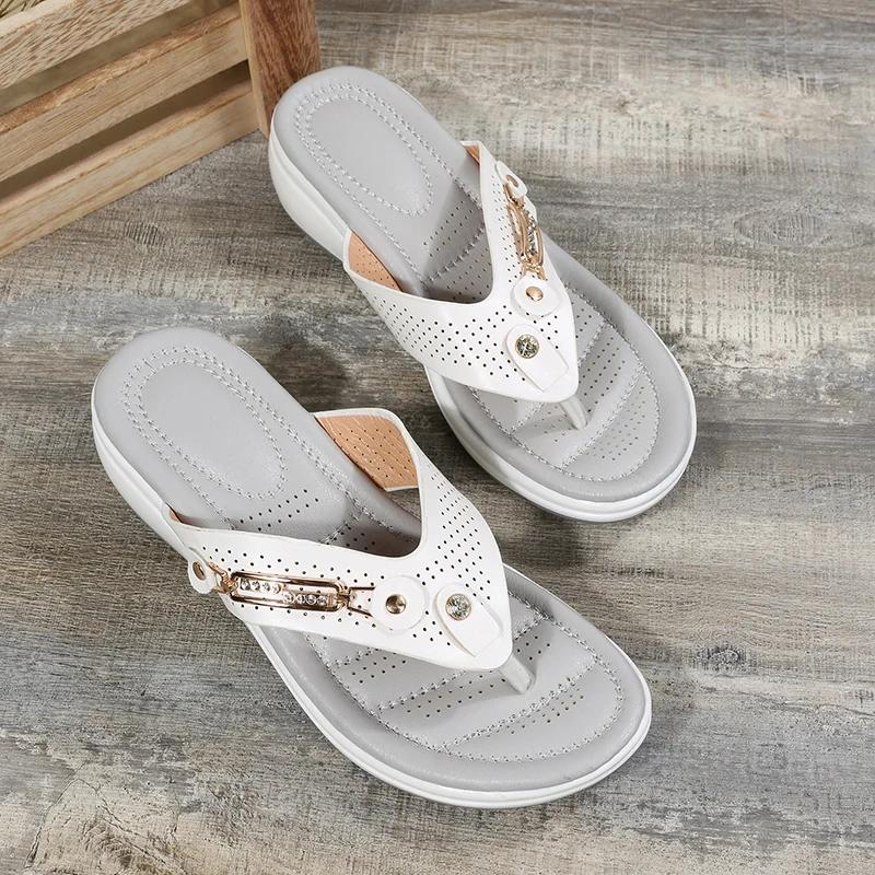 Fashion Women 2024 Summer Wedges Clip Toe Sandals Outdoor Slippers Casual Ladies Beach Shoes Metal Button Flip Flops Slides Footwear