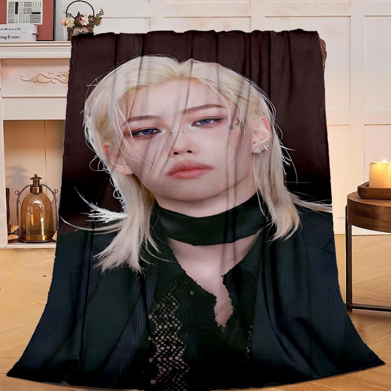 1PC K-pop Stars And Cute Bears Flannel Blanket Gift, Suitable for Both Men And Women, Soft Ideal for Beds And Sofa, Birthday Or Christmas Gift