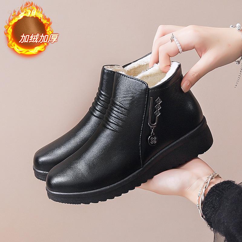 Повседневная обувь хлопковая обувь женская осень и зима для среднего возраста мягкая подошва полусапожки средние женские туфли бархатные теплые на плоской подошве кожаные туфли