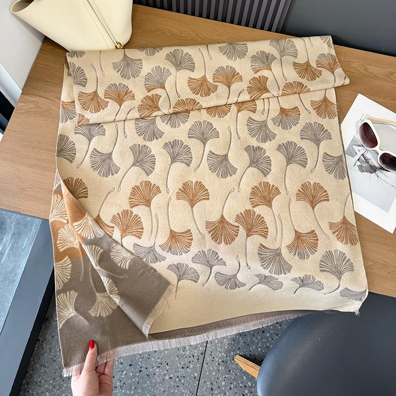 Comfortable Imitation Cashmere Scarf Women'S Versatile Elegant Ginkgo Leaf Scarf Thickened Warm Shawl Scarf