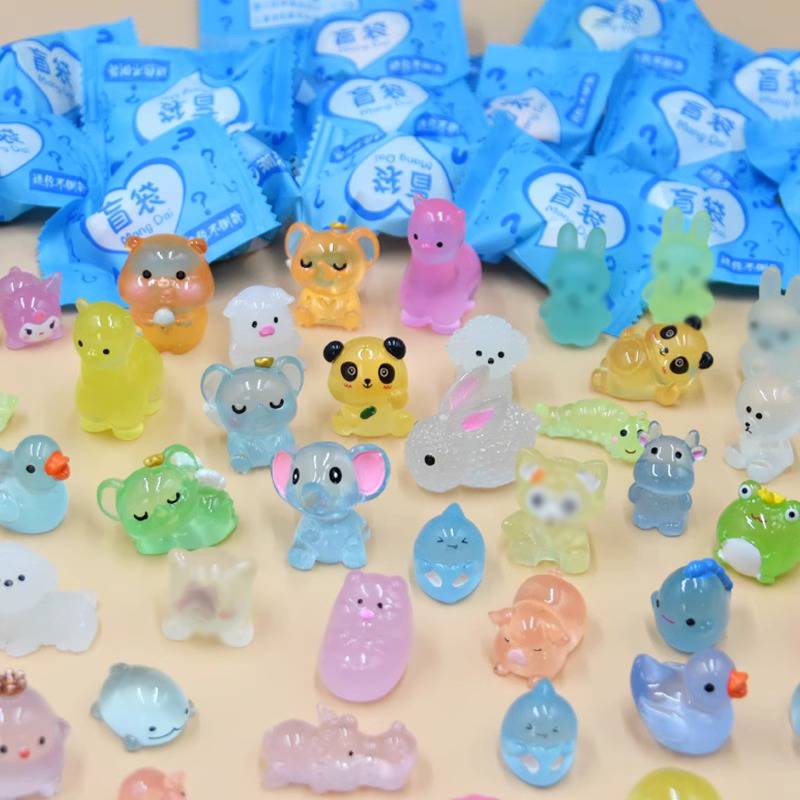 10/20/30/60PCS Glow In The Dark Mini Resin Animals Blind Bags Fairy Garden Decor Micro Landscape Surprise Blind Box Gifts Random