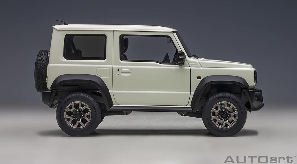 AUTOart Suzuki Jimny Sierra White Pearl Готовый продукт 78511 1/18 (JB74)
