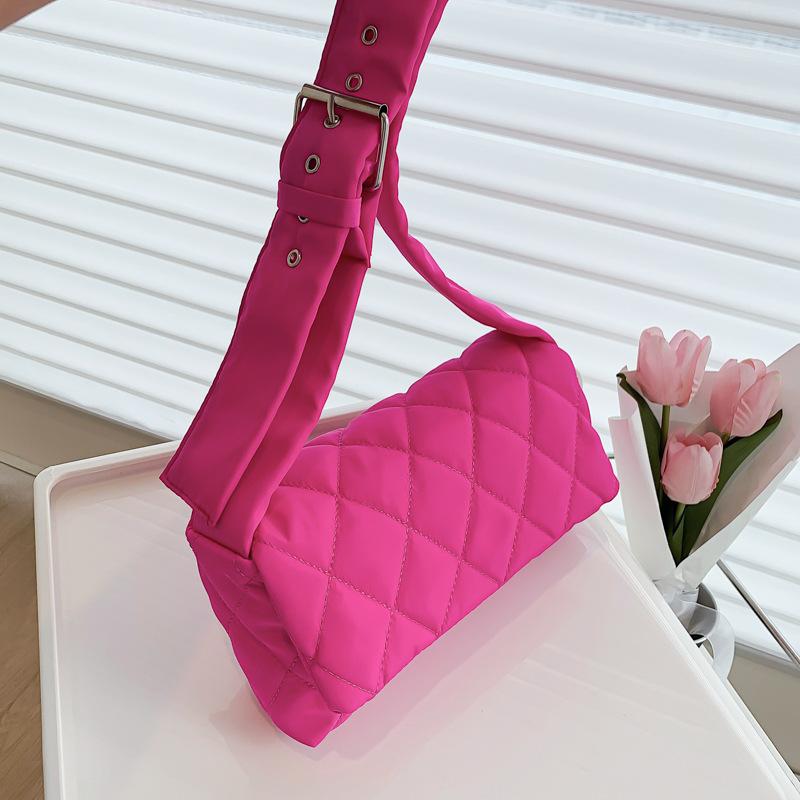Vintage Simple Lingge Women's Dumpling Bag Leisure Soft Bed Large Capacity One Shoulder Crossbody Bag Personalized Women's Bag