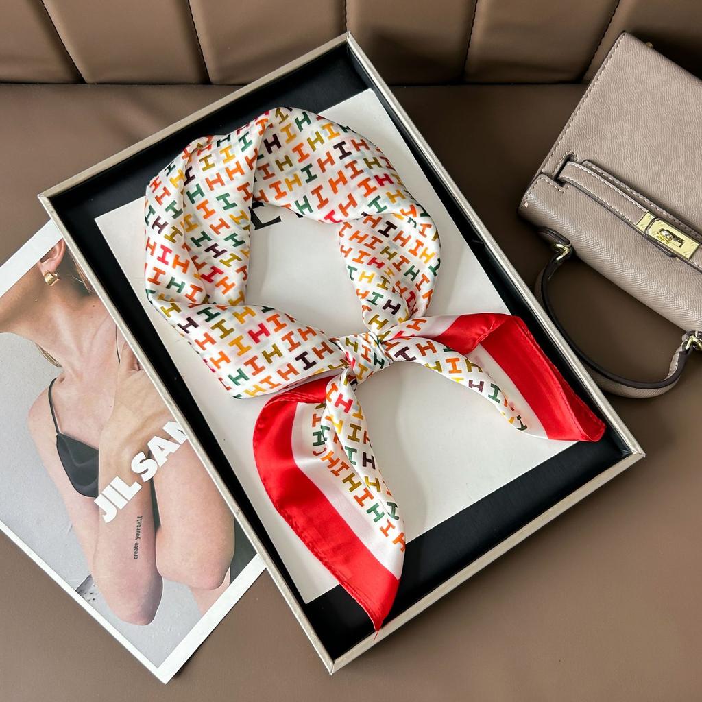 Шелковый шарф женский модный универсальный высокий смысл 70 квадратный шарф защита шеи шарф ретро шарф сумка