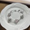Buqi Latti Итальянский Матовый Браслет с Четырехлистным Клевером Женский Натуральный Лазерный Браслет с Пятью Цветками Комната Фритиллярии Ювелирные Изделия
