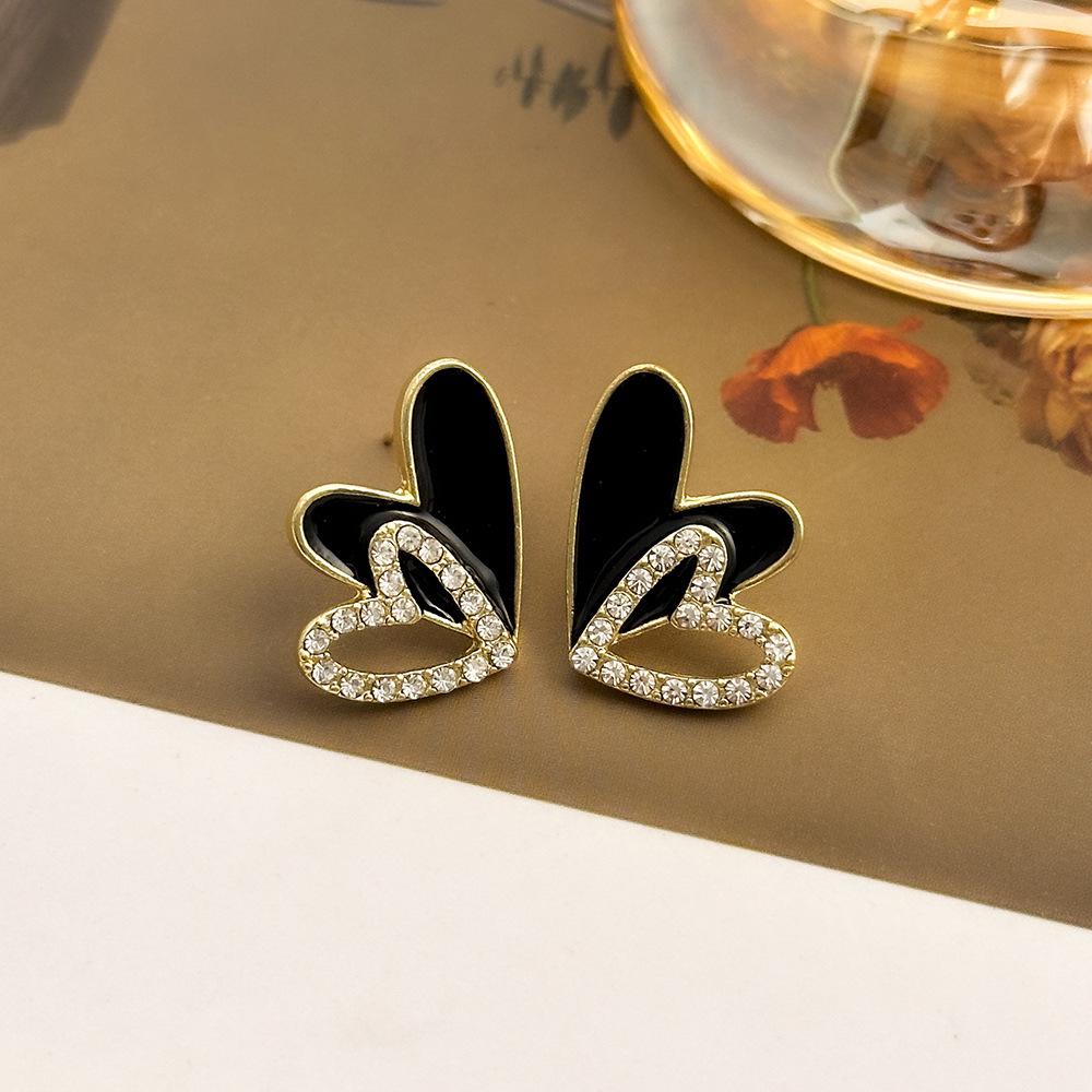 «Серьги-бантики из серебряных игл с жемчугом и цирконием»: Нишевый дизайн, стильный и универсальный, легкий роскошный аксессуар высокого класса.