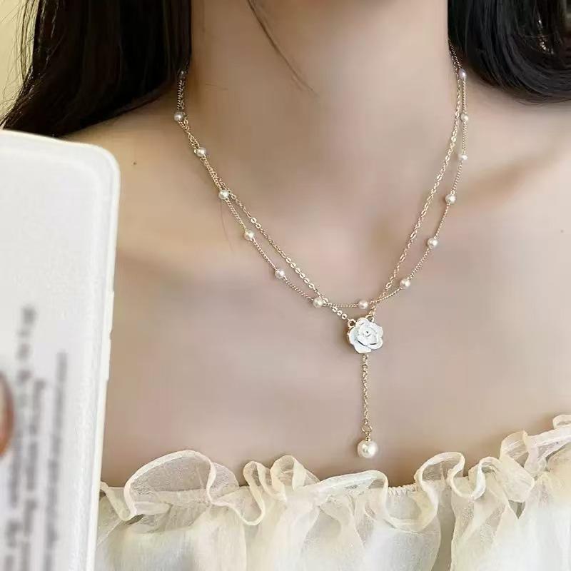 Pearl necklace women's high-end collarbone chain new light luxury niche broken silver neck chain decoration