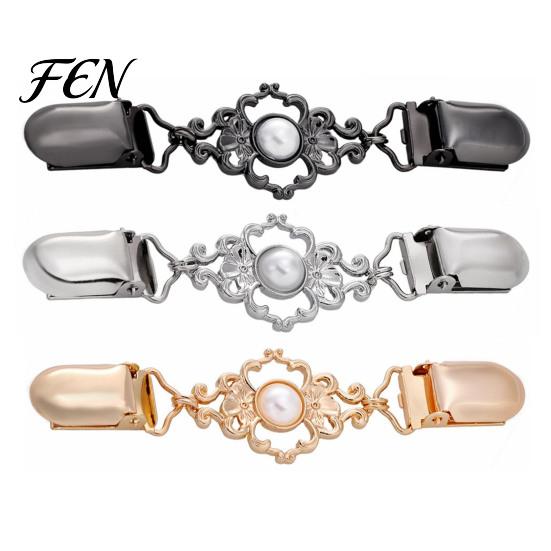 Zinc Alloy Clasp Vintage Faux Pearl Sweater Clip, Hold Cardigan Together, Cincher Clip Decorative Clothing Accessories for Dress Shawl Cloak,