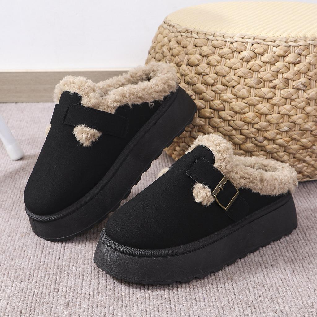 Girls Wear Thick Soled Cotton Shoes and Snow Boots with A Thick Sole To Increase Height