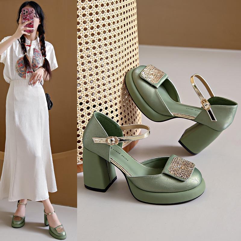 Грубый каблук сандалии мешок головы женские новинка лета 2025 с юбкой Грубый каблук Мэри Джейн высокие каблуки женские