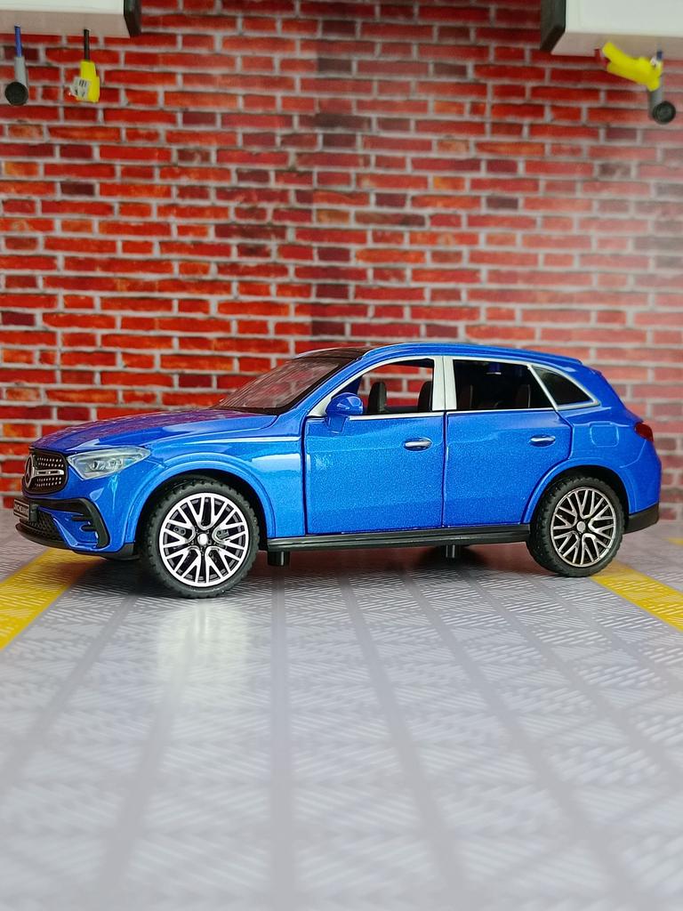 1:32 Mercedes-benz GLC400 SUV GLC Alloy Model Car Toy Diecasts Metal Casting Sound and Light Car Toys For Children Vehicle