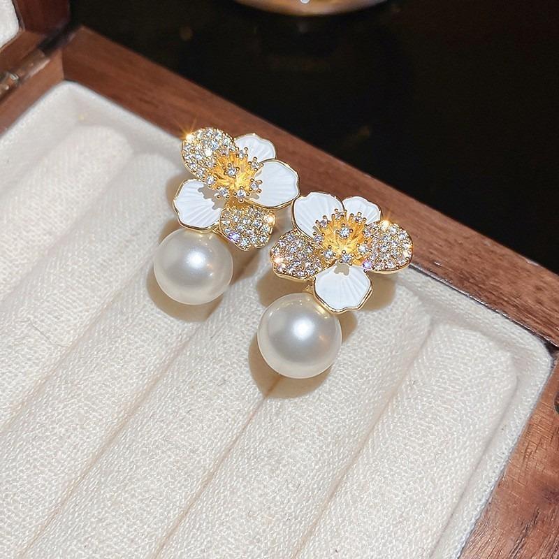 Temperament Shiny Zircon Flowers Stud Earrings For Women Girls Light Luxury Imitation Pearl Earring Party Wedding Ear Jewelry