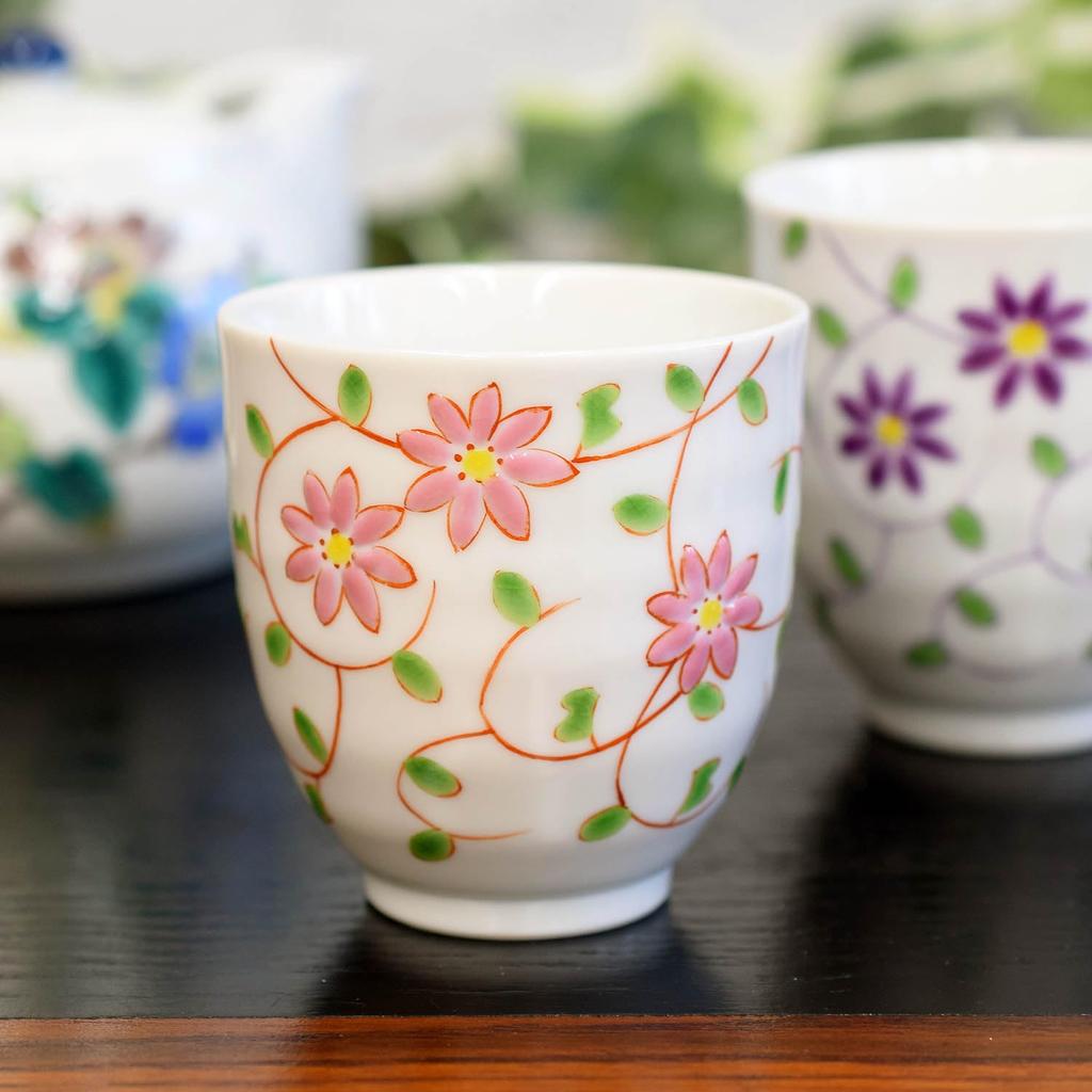 Waza No Kura Pair of Stylish Kutani Ware Teacups with Floral Arabesque Ceramic Brand Japanese Made In Japan Design, Teacups, Name, Tableware,