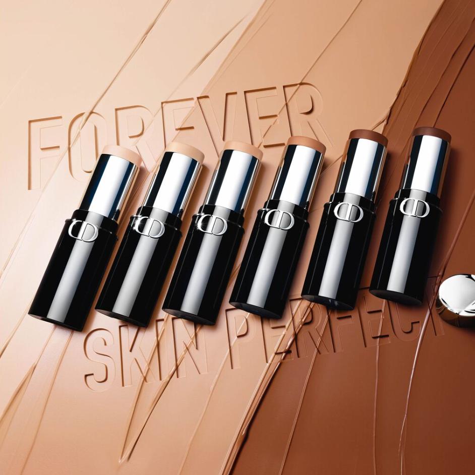Dior Forever Skin Perfect Многофункциональный тональный стик - Идеальное размытие - Стойкость 24 часа и увлажнение