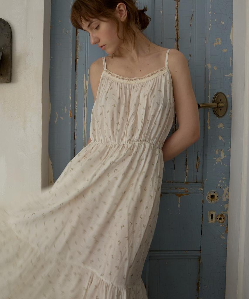 Wioi Boho Floral Cami Tiered Dress_Ivory