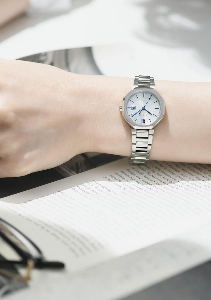 Женские солнечные часы Casio Scene серебристые SHS-4529D-7AJF