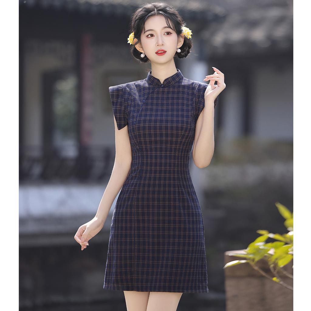 New Chinese retro plaid cheongsam 1011 new women's short slim improved version daily dress girl summer
