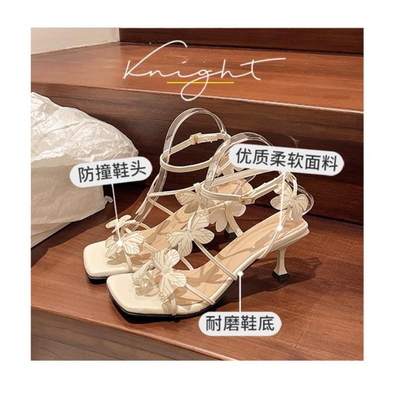 2025 Сказочный стиль Розовые босоножки на ремешках с бантом и перекрестными ремешками Высокие каблуки Летние босоножки