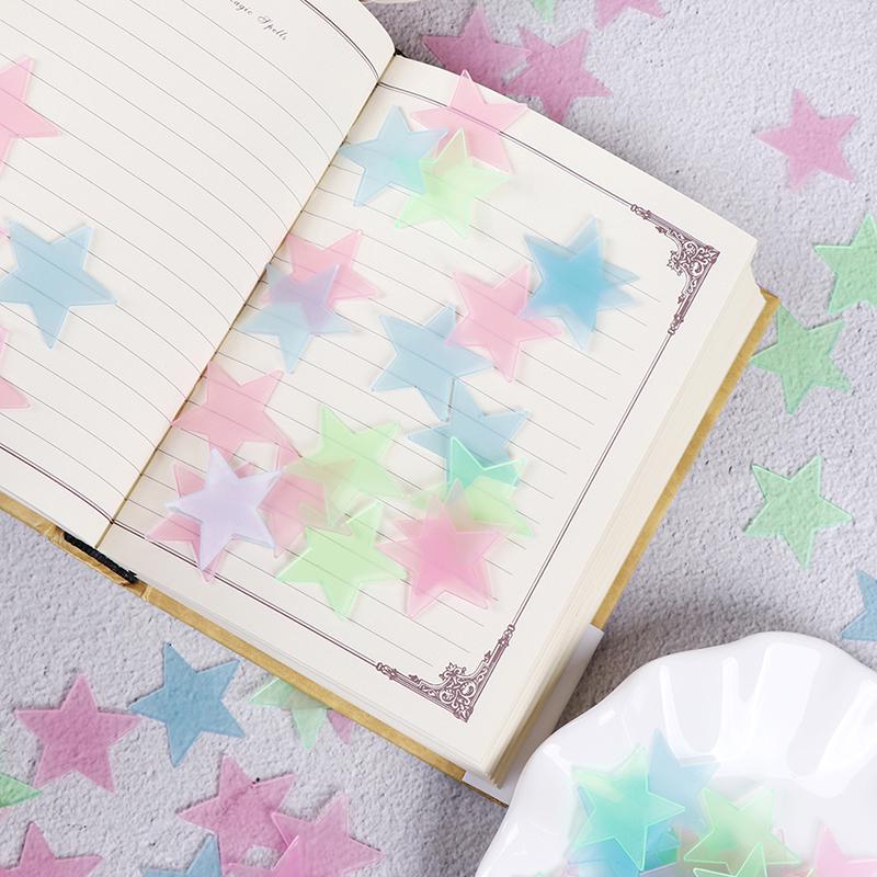 100 шт. 3D звезды светятся в темноте люминесцентные пластиковые наклейки на стену для дома