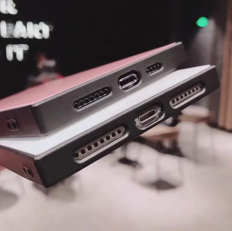 Квадратный защитный чехол для Apple 14 Pro/Max: Сплошной цвет, стеклянный корпус, полная мягкая защита 13 Pro под прямым углом