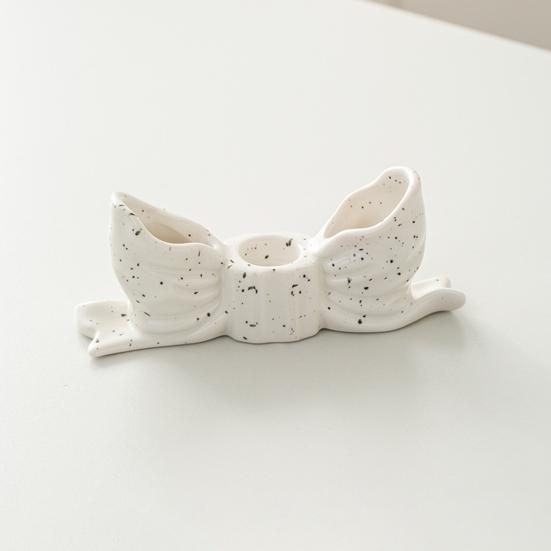 Ceramic Bow Candle Holder Taper Candle Stand Candlestick Table Centerpiece Holiday Party Home Office Desktop Decoration Ornament