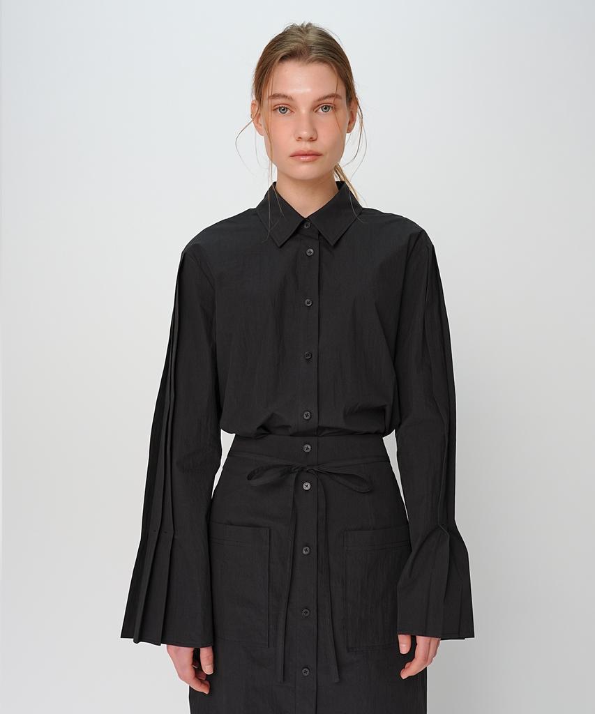 PAUL&ALICE Pleats Sleeve Shirt / Black