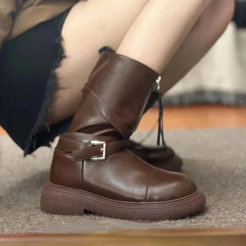 Зимние ботинки для женщин 2024 года, новые, с пряжкой на ремне, с круглой головкой, с толстой подошвой, для активного отдыха, модные женские ботинки
