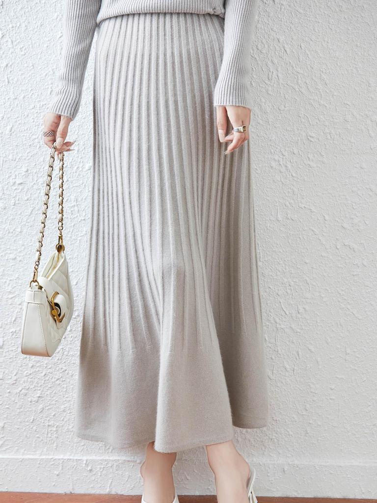 100% Wool Drapey A-Line Pleated Midi Skirt - Slimming and Large Swing Design for Spring and Autumn