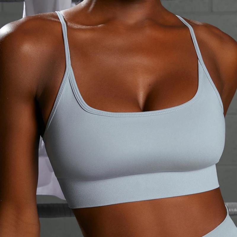 Бесшовный костюм для йоги: Женский спортивный комплект с красивой спиной и йоговскими брюками с высокой талией, подтягивающими бедра, в европейско-американском стиле