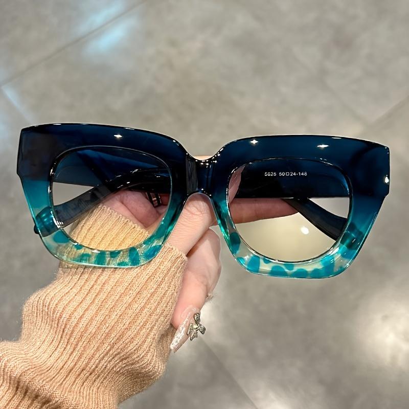 New Gradient Cat Eye Fashion Sunglasses for Women - Trendy Anti-Reflective Fashion Shades with Color Block Design,Beach & Party