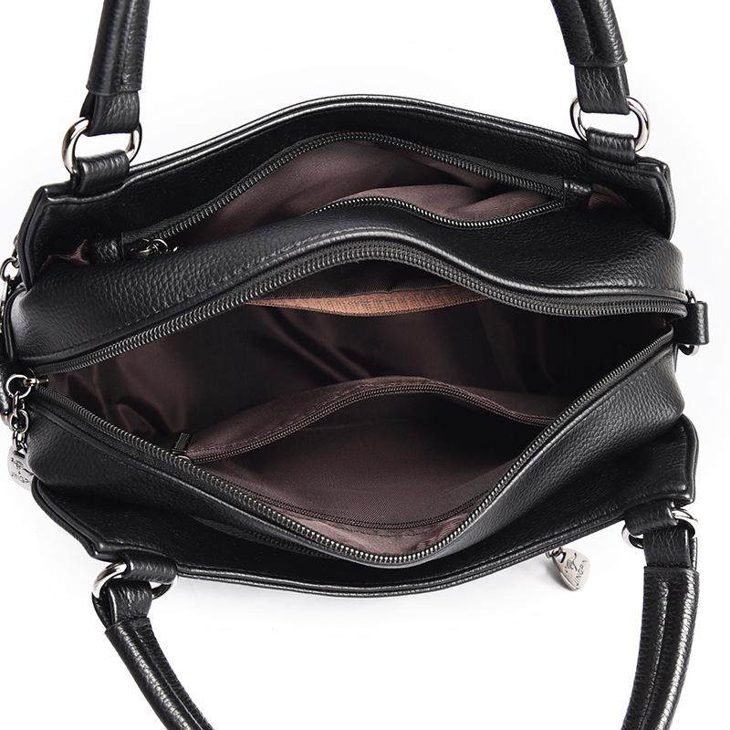 Сумка для тещи среднего возраста и женская сумка 2025 новая женская сумка для мамы из мягкой кожи, темпераментная широкополосная на плечо, повседневная универсальная сумка-мессенджер